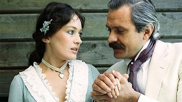 12. Бесприданница из пьесы А. Н. Островского носила имя...