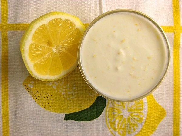 6. Limon ve yoğurt