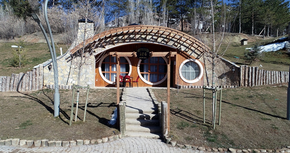 Yüzüklerin Efendisi Sivas! 'Hobbit Evleri' Hizmete Açıldı