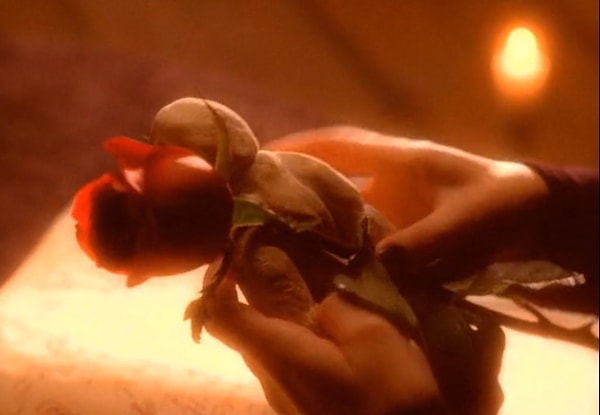 9. Узнали, из какой заставки этот момент?