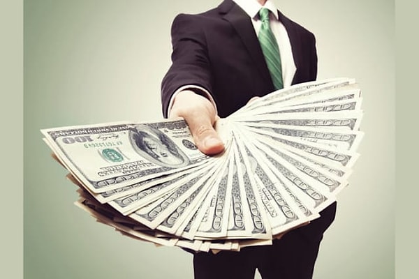 5. В каком случае вы бы получили больше денег: если бы вам давали $350 каждый день в течение года или дали сразу на руки $120000?