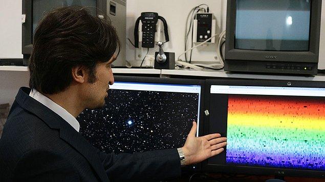 Ankara Üniversitesi astronomlarından Kılıçoğlu, üniversitenin rasathanesinde yıldızlara dair araştırmalar yapıyor.
