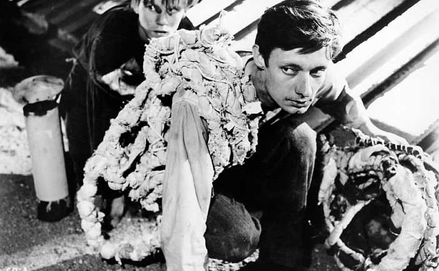5. Bir İdam Mahkumu Kaçtı (1956) A Man Escaped
