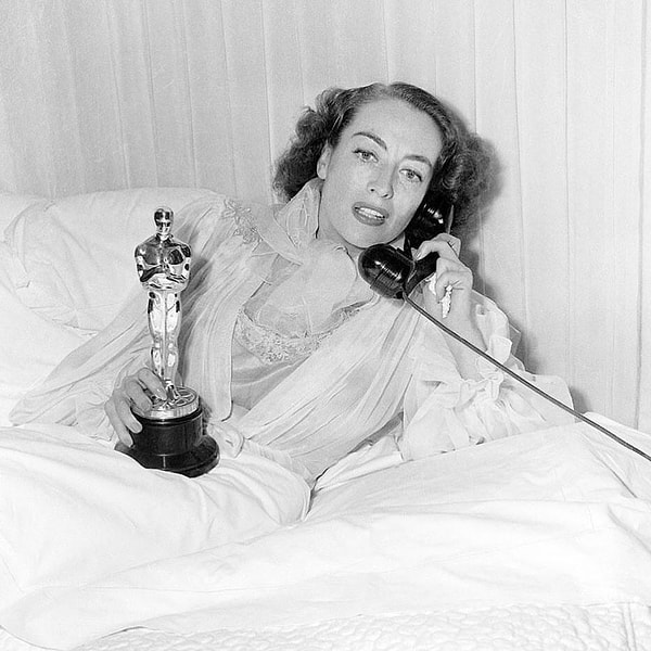 17. 1946. Джоан Кроуфорд дождалась свою награду