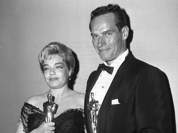 22. Лучшим фильмом года назван "Бен Гур". Кстати, этот фильм долгое время был рекордсменом по числу наград. Всего фильм набрал 11 статуэток