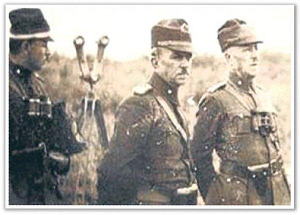 1950: Van'ın Özalp ilçesinde hayvan kaçakçılığı yapan 33 kişiyi sorgulanmadan kurşuna dizdirmek suçundan yargılanan emekli orgeneral Mustafa Muğlalı'nın yargılanması sona erdi.