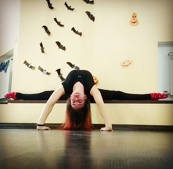 4. Готовится к прыжку