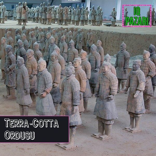 5. 1974 yılında bir çiftçi tarafından fark edilen Terra-Cotta ordusu atları, arabaları, hatta okları ve kılıçlarıyla 2 bin yıldır yerin altında kalan bir heykel-ordu.