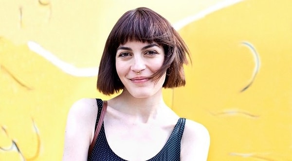 Вы женщина!