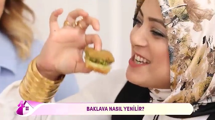 Yeni Gelinden Baklava Nasıl Yenir Dersi