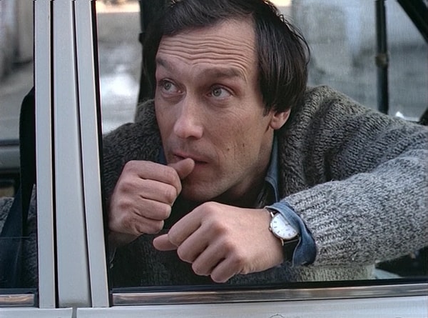 3. Перед вами герой Олега Янковского из фильма "Полёты во сне и наяву". Как его звали?