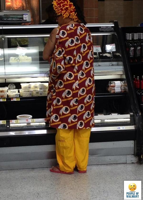 20. Этот костюм для какого-то обряда?