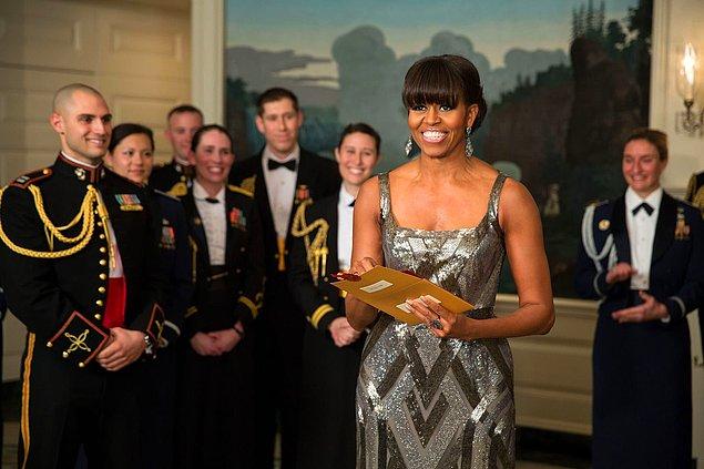 21. First Lady Michelle Obama, 85. Akademi Ödülleri'nin En İyi Film dalının kazananını Beyaz Saray'dan canlı olarak anons ediyor.