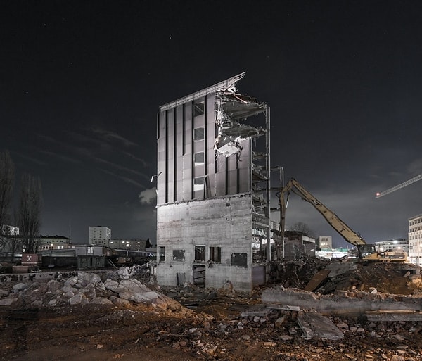 7. Снос старого Музыкального Университета имени А. Брукнера в Линце, Австрия