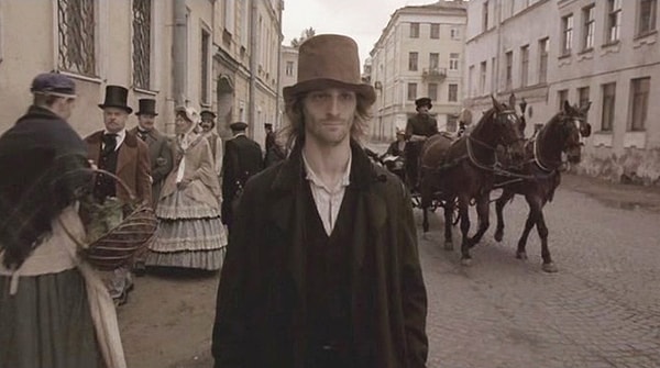 10. "Преступление и наказание" - Ф. М. Достоевский 👇