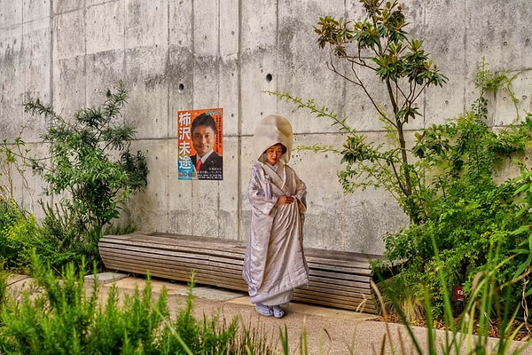 56. Женщина в сиромуку – традиционном синтоистском свадебном платье - в Токио