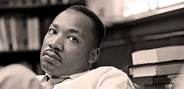 4. Узнаете, человека на фото?