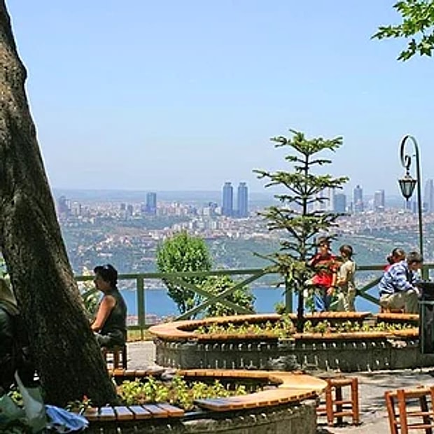 Çamlıca Tepesi