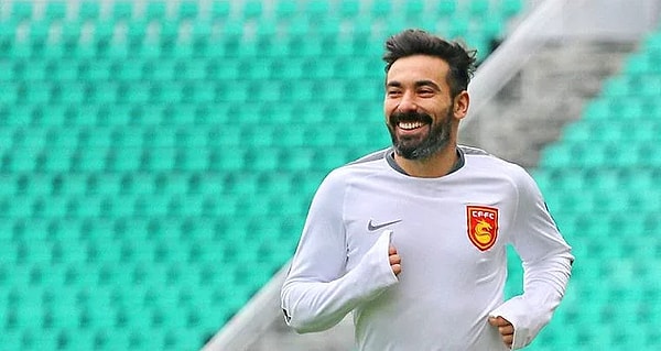 27. Lavezzi - Hebei China Fortune