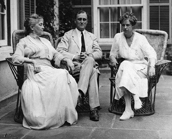 Franklin Roosevelt ve Sekreteri Lucy Mercer