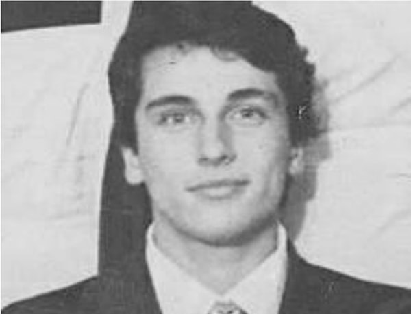 4. А узнали этого красавчика?