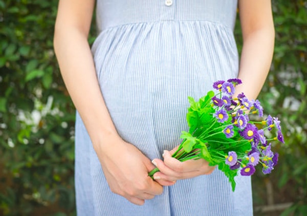 При зачатии ребёнка вам следует учитывать время года