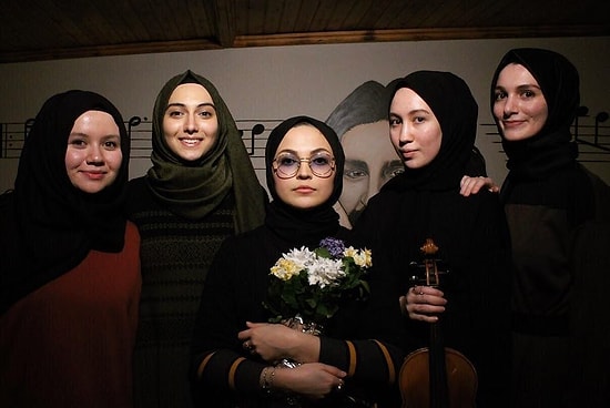 Akşam Grubu: Kadın Kadına, Kadınlara Özel Müzik