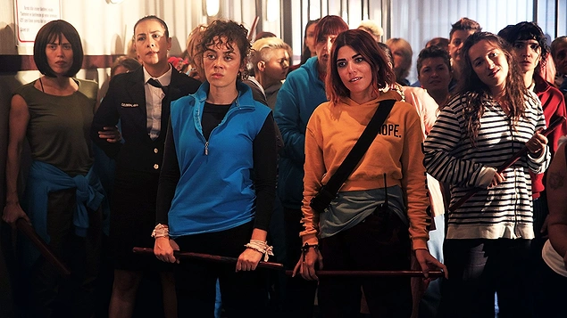 Avlu - 5.34 reyting ortalaması
