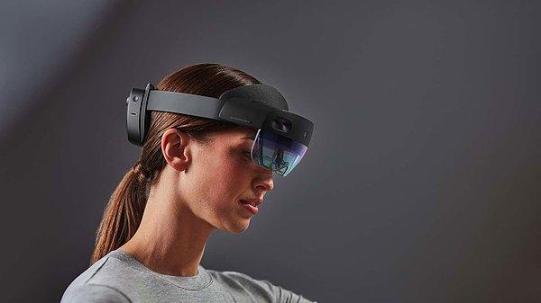 HoloLens 2 ile karma gerçeklikte zirveyi yaşamaya hazırlanıyoruz.