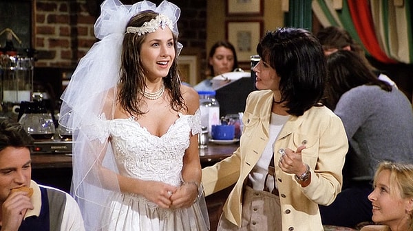 17. Почему Рэйчел бросила своего жениха у алтаря (1 серия)?