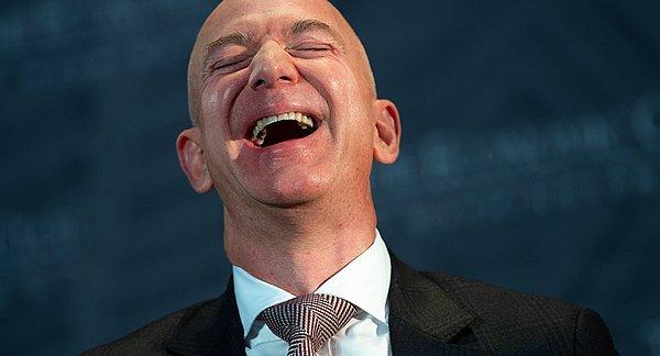 Amazon'un kurucusu Jeff Bezos ise 2018'deki servetine 19 milyar dolar daha ekleyerek 131 milyar dolar ile liste başındaki yerini korudu.