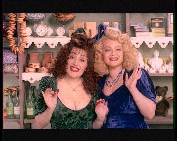 7. Музыкальное шоу, которое шло на Первом канале, называлось...