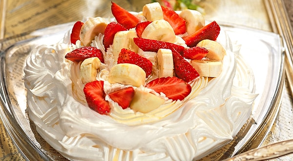 9. Где очень популярен торт "Павлова", названный в честь великой русской балерины?