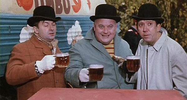 1. Какую из этих фраз нельзя услышать в фильме «Семь стариков и одна девушка»?