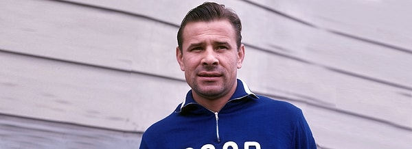 6. Правда или ложь: Лев Яшин был хоккейным вратарем.