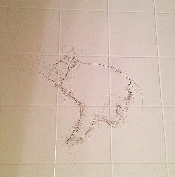 3. "Eşim saçlarını duşun duvarında bırakıyor."