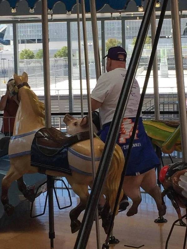 52. Кажется, я нашла папу Тихиро