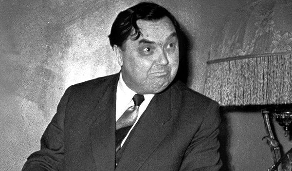 6. Вспомните имя и фамилию этого политика.