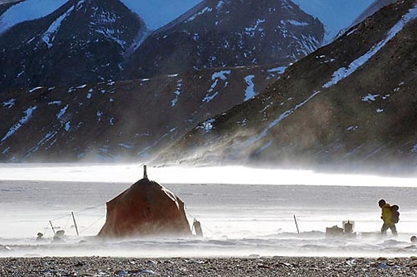 1. Какой регион Земли носит статус самого холодного?