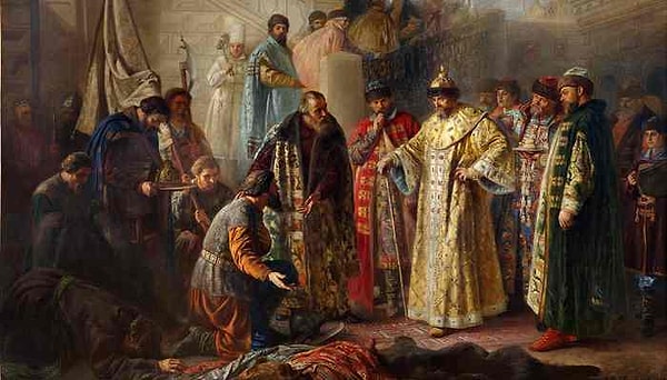 9. В каком году Иван Грозный объявил о введении на Руси опричнины?