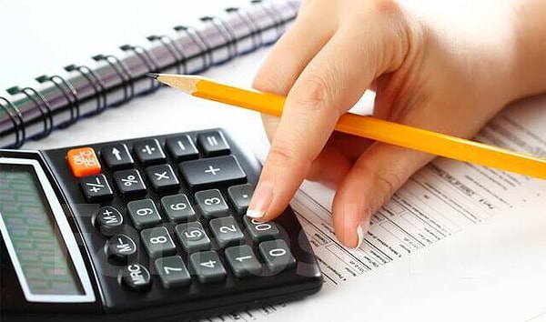 15. И последний вопрос: какая форма множественного числа слова «бухгалтер» правильная?