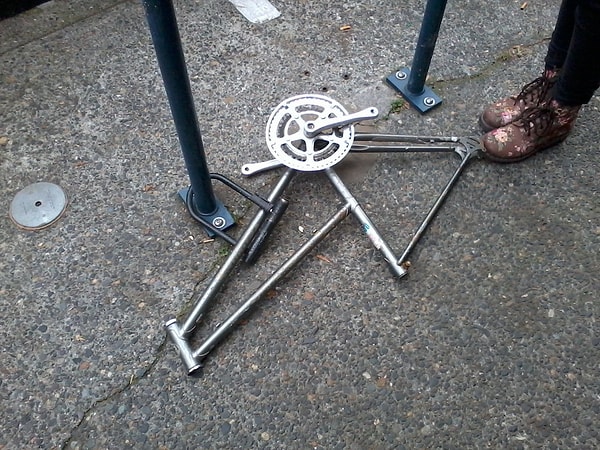 17. А кому-то сегодня придется идти домой на своих двоих