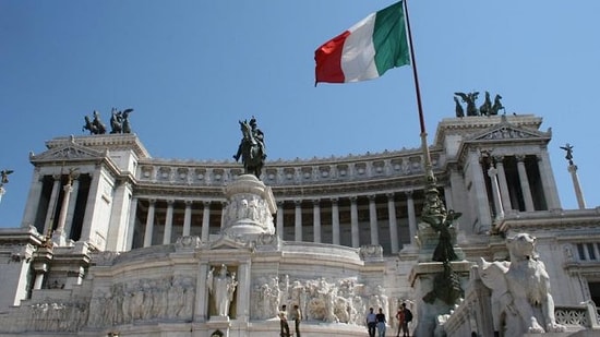 İtalya'da Mahkemenin 'Mağdur Erkeksi, Tecavüze Uğramış Olamaz' Kararına Öfke: 'Hepimiz Vikingiz'