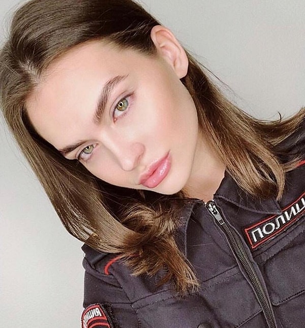 1. Такой полиции хочется тут же сдаться