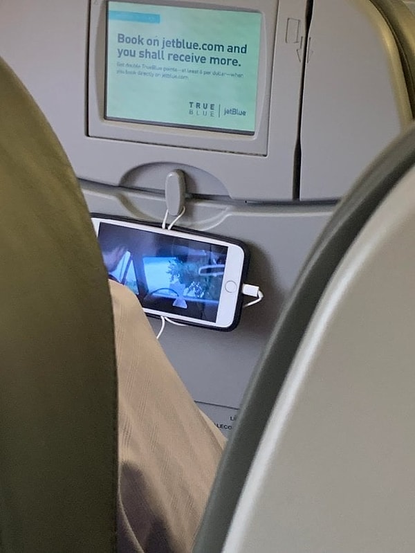 10. Это все провод :)