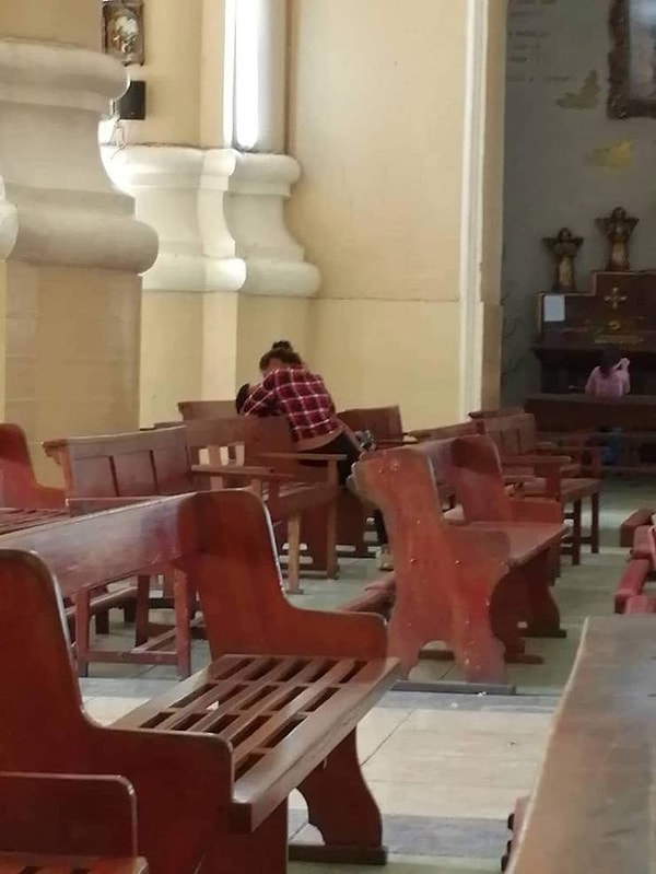 1. - Валя, ВАЛЯ, НУ НЕ ЗДЕСЬ ЖЕ! - Коля, я вся горю!