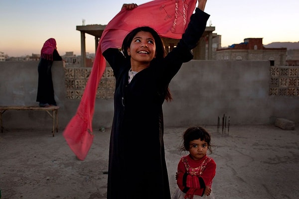 40. İstismarcı eşinden boşanmasının ardından 10 yaşındaki Yemenli bir kız.