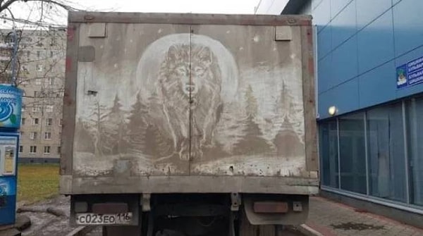 11. Единственный случай, когда не хочется мыть машину 😍