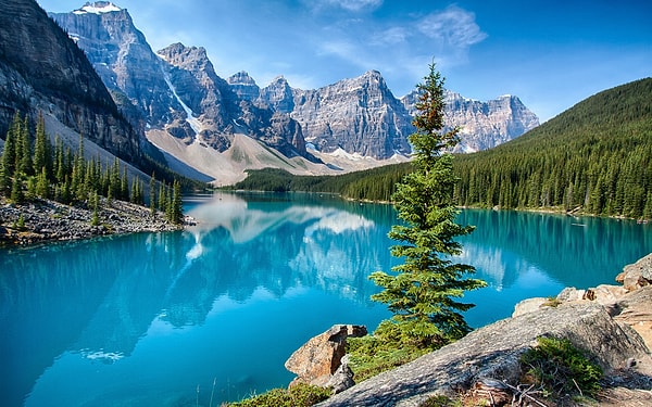 8. Теперь назовите страну с самым большим количеством озёр в мире.