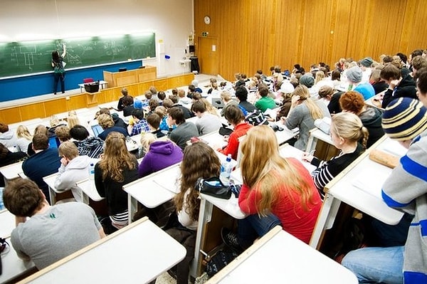 13. И последний вопрос: какая страна считается самой "образованной" в мире?